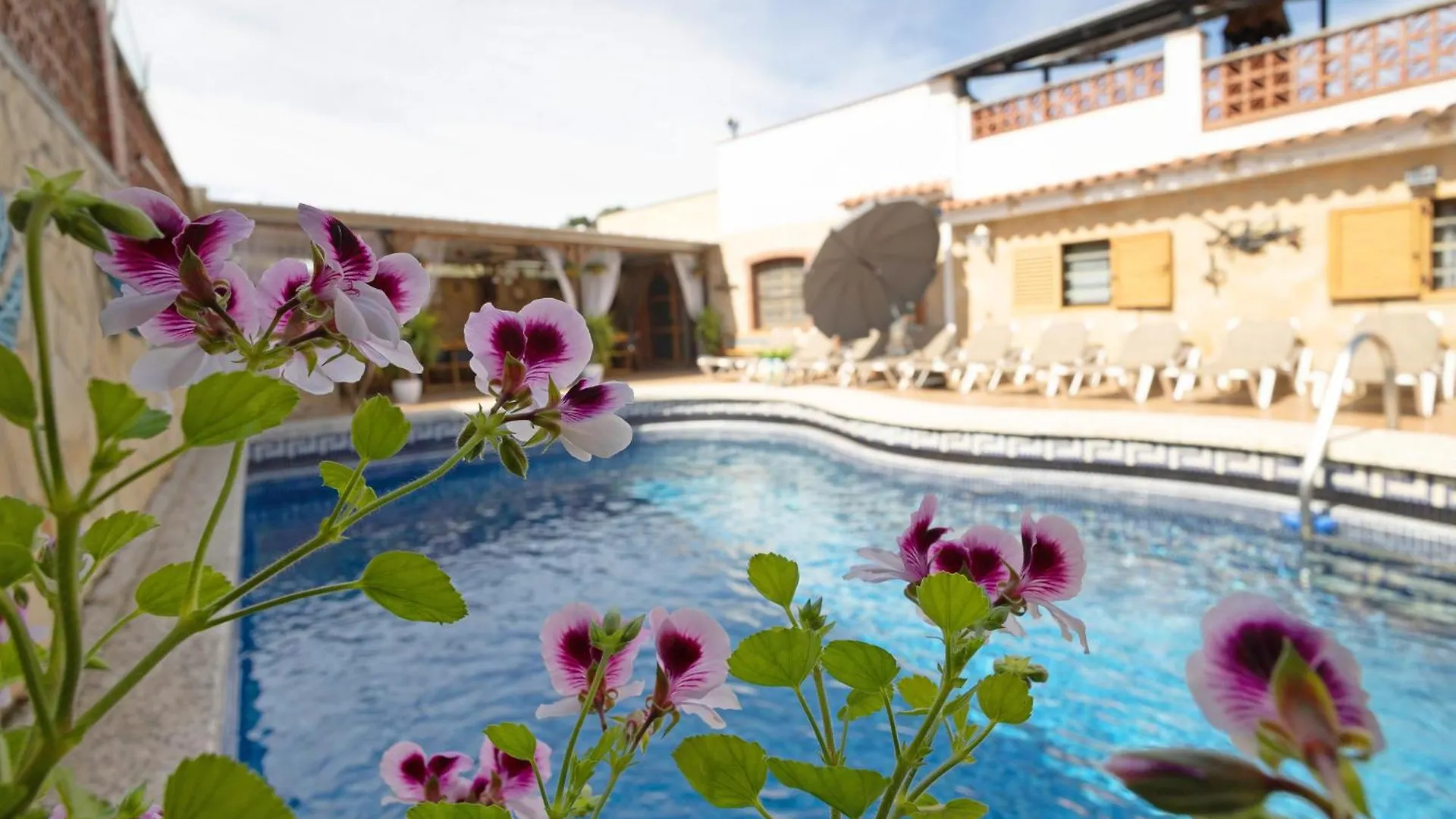 Cal Ramon Con Piscina Villa Rubi